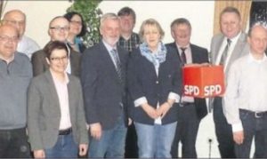 Die Rahdener Kandidaten mit Landratskandidat Niermann