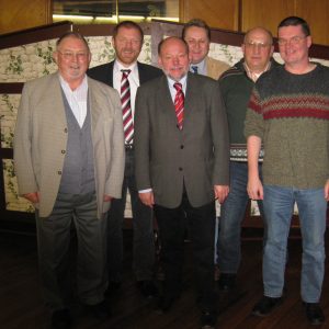 von links: Ehrenvorsitzender Johann Bolte, Bürgermeisterkandidat Dieter Gronert, MdL Karl-Heinz Haseloh und vom Stadtverbandsvorstand Torsten Kuhlmann, Reinhard Stuck und Claus-Dieter Brüning.