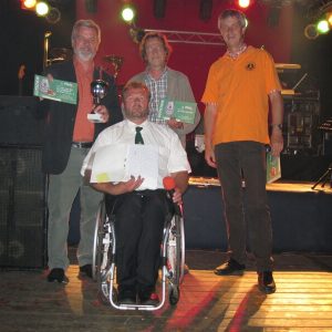 von links: Günter Meyer (SPD), Stephan Rehling (Organisation), Eberhard Holzbecher (Kegelklub 'Rinn inne Rinne') und Carsten Zimmermann (freie Wählergemeinschaft)