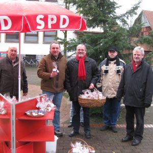 Ernst-Wilhelm Rahe mit dem Rahdener SPD Team