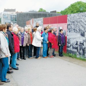 Im Bereich der Bernauer Straße spielten sich bis zur Wiedervereinigung zahlreiche menschlicihe Dramen an der Mauer ab.